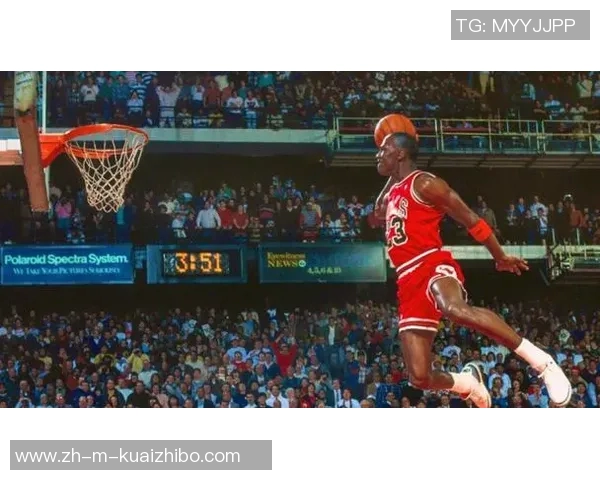 乔丹与卡特的传奇对决：飞翔的篮球巨星们的巅峰时刻回顾