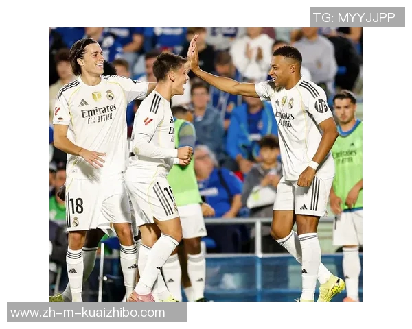 皇马与尤文在欧冠决赛中的巅峰对决历史回顾与精彩瞬间分析 皇马与尤文在欧冠决赛中的巅峰对决历史回顾与精彩瞬间分析